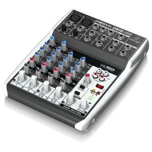 Behringer XENYX Q802USB Mixer